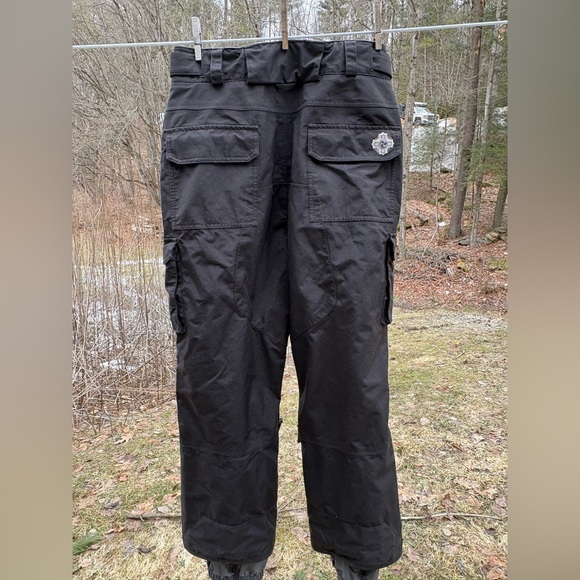 Authentic BURTON RONIN snowboard pants - Picture 3 of 16